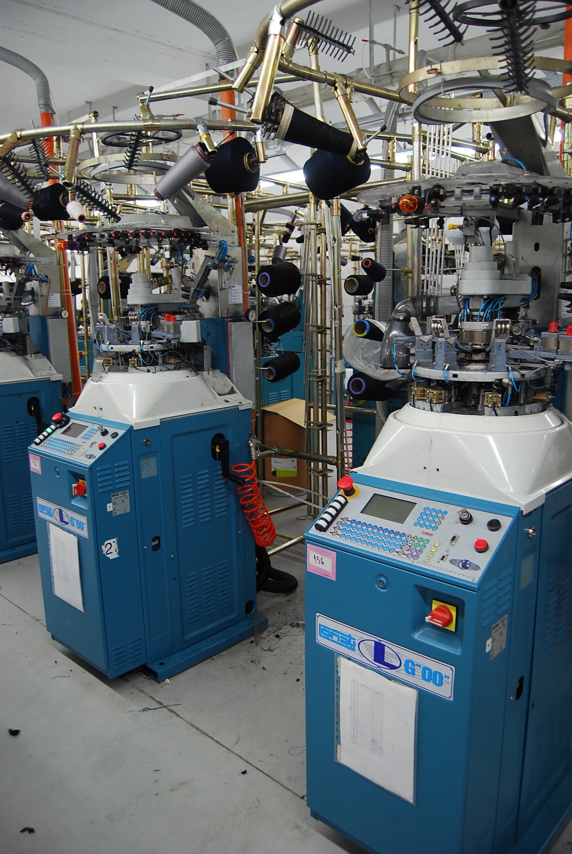 Sock knitting plant for sale - Lonati Conti Heliot Cortese Machines