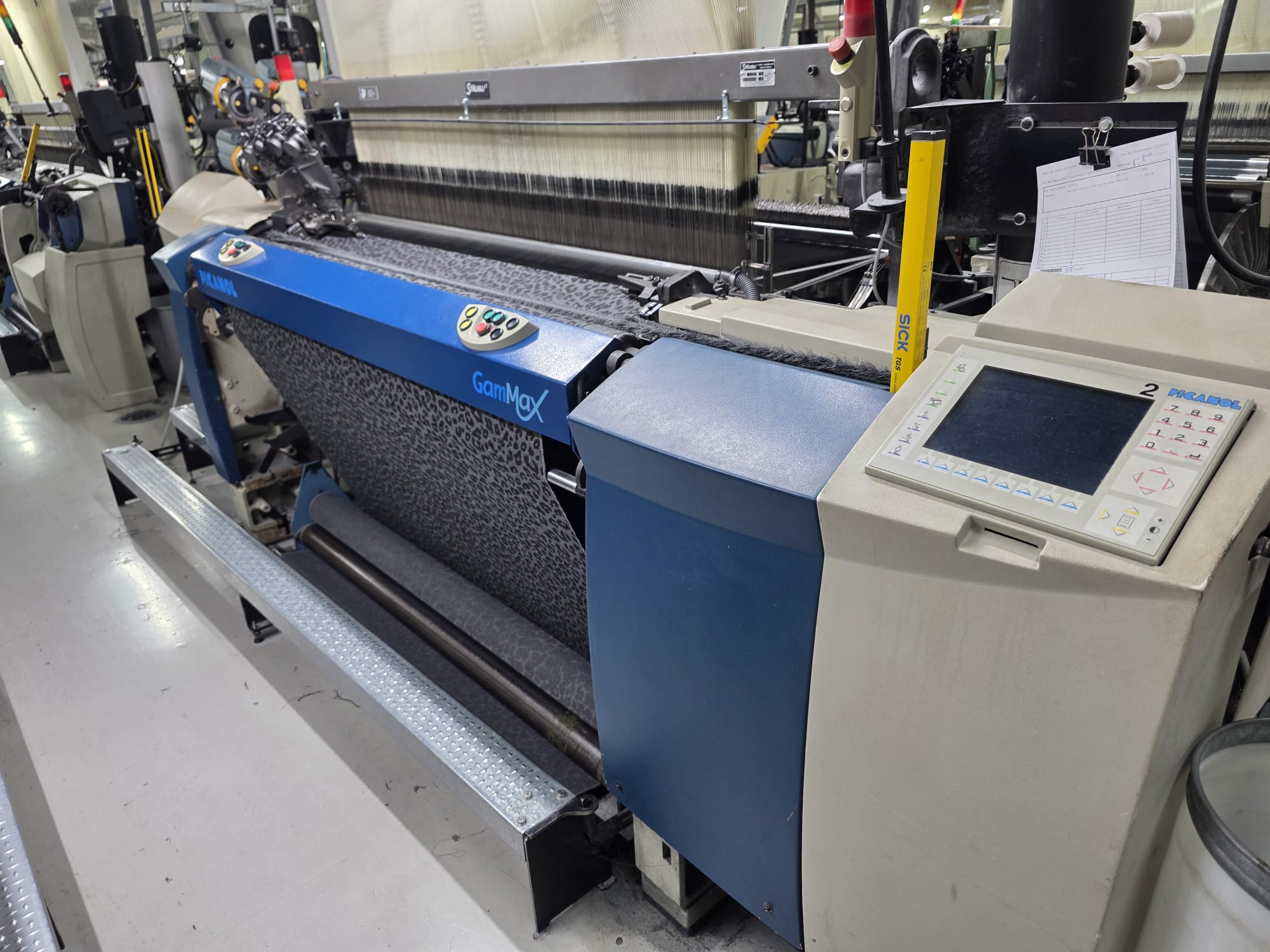 4 machines PICANOL GAMMAX Jacquard weaving looms  190cm 