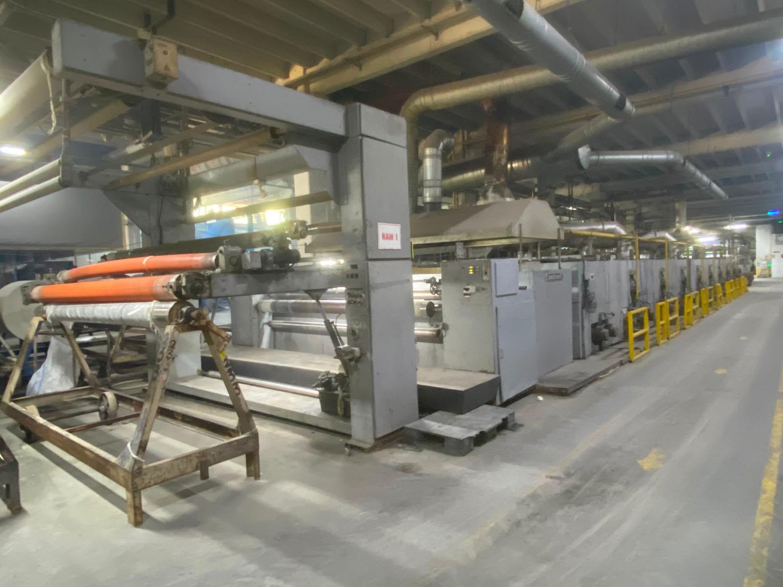 BRUCKNER STENTER MACHINE FOR SALE 320 cm